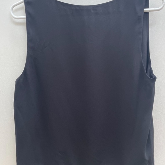 Babaton - Picture 2 of 2